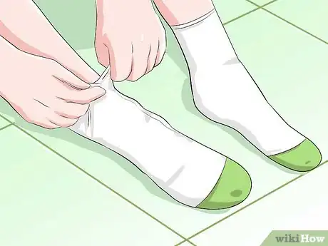 Image titled Choose Comfortable Walking Shoes Step 8
