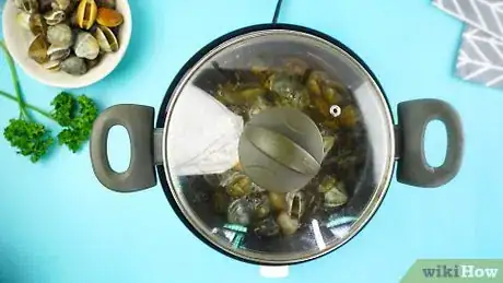 Image titled Make Beer Steamed Clams Step 6
