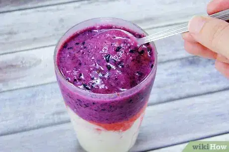 Image titled Make a Galaxy Smoothie Step 12