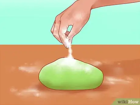 Image titled Use Fondant Step 13