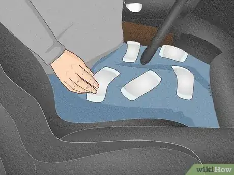 Image titled Keep Warm in a Car Step 16