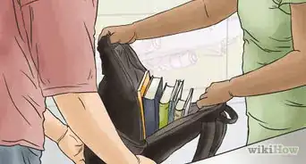 Handle Long Layovers at an Airport