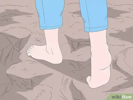 Image titled Reduce Knee Pain While Walking Step 2