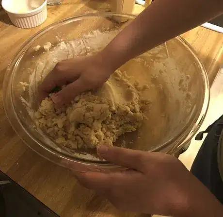 Image titled Handmix