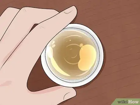 Image titled Hold a Chinese Tea Cup Step 3