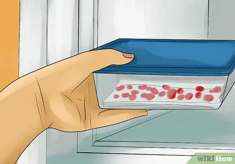 Image titled Keep Rose Petals Fresh Step 9