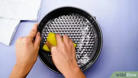 Image titled Clean a Cake Pan Step 14