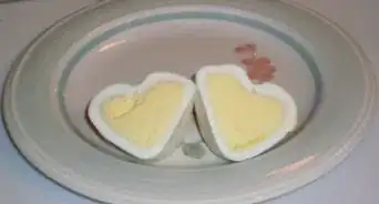 Mold a Boiled Egg Into a Heart Shape