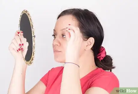 Image titled Cover Vitiligo Patches with Makeup Step 7