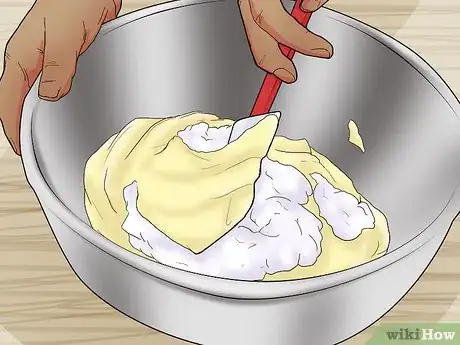 Image titled Make Elmo Cupcakes Step 7