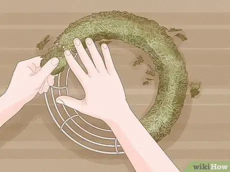 Image titled Make a Succulent Wreath Step 4