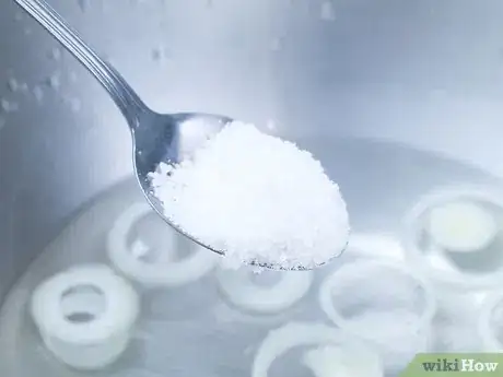 Image titled Remove the Strong Sharp Taste or Smell from Onions Step 3