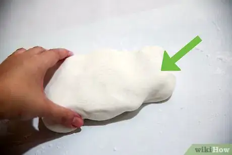 Image titled Roll Fondant Step 3
