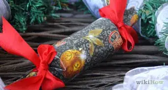 Make Christmas Crackers