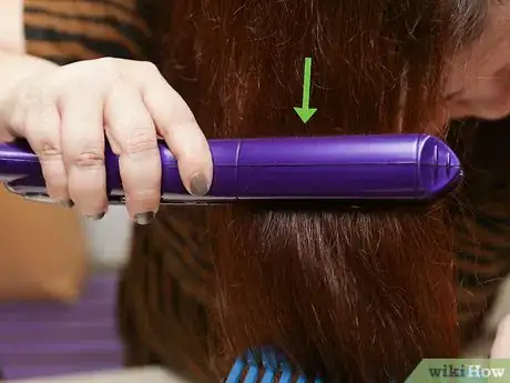 Image titled Deal With Frizzy Hair Step 11