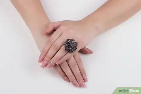 Image titled Choose the Right Jewelry for Your Skin Tone and Face Shape Step 9