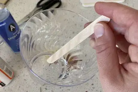 Image titled Mix epoxy resin.jpeg