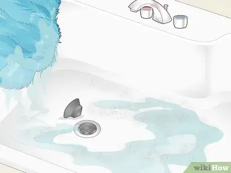 Image titled Wash a Jacket with Fur Step 4