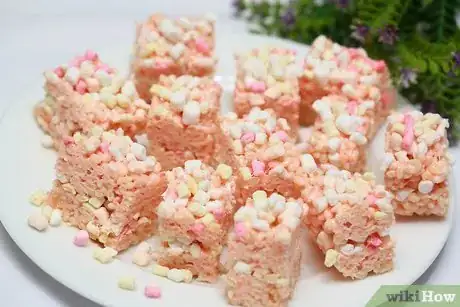 Image titled Make Layered Rice Krispie Treats Step 20