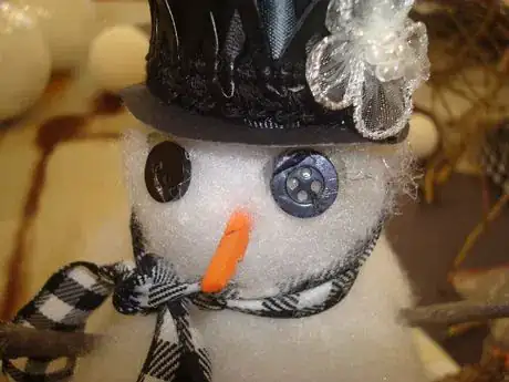 Image titled Naddnoseand eyes