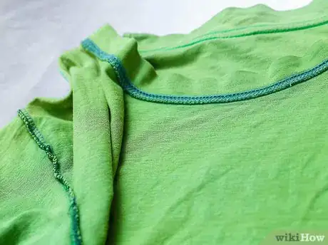 Image titled Debone Poultry (Turkey or Chicken) Step 1