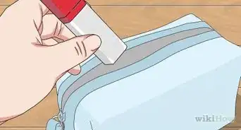 Wear Holographic Lip Gloss