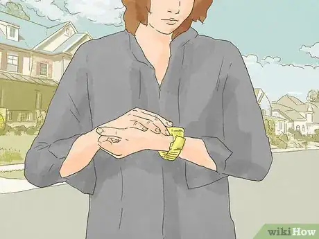 Image titled Attend the Wake of Someone You Didn't Know Well Step 10