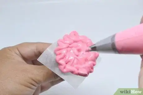 Image titled Make Icing Flowers Step 20