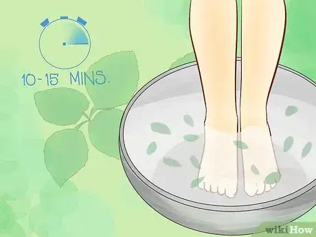 Image titled Use Foot Baths for Athlete’s Foot Step 14