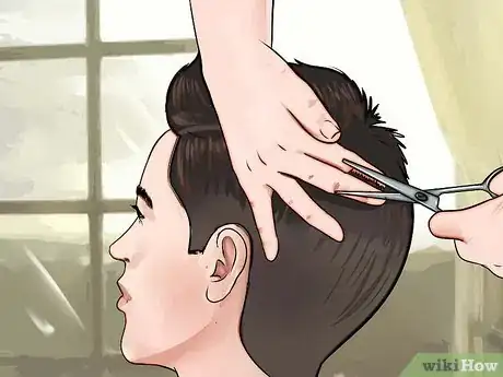 Image titled Cut a Faux Hawk Step 30