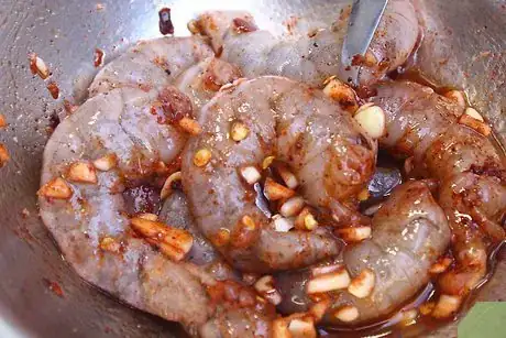 Image titled Make Garlic Shrimp Step 11