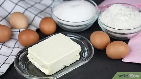 Image titled Make Rainbow Icing for Cakes Step 1