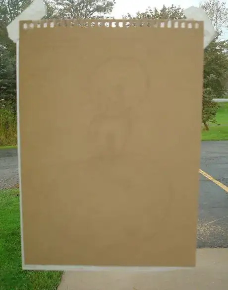 Image titled Tapetowindoandtrace