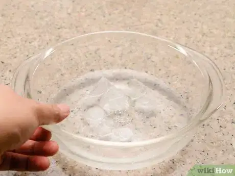 Image titled Make Spun Sugar Cobwebs Step 4