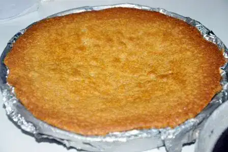 Image titled Make Gold Cake Step 8