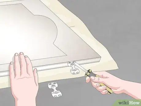 Image titled Glaze a Cabinet Step 6