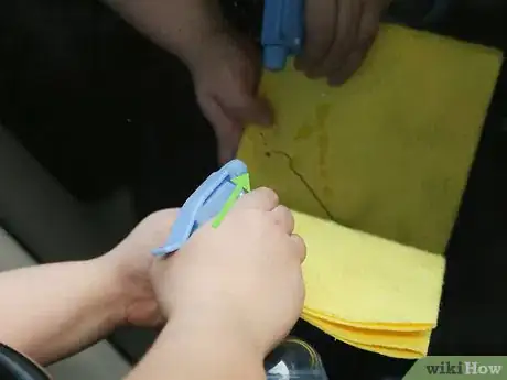 Image titled Remove Windshield Streaking Step 5