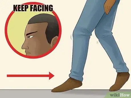 Image titled Survive a Coyote Attack Step 8