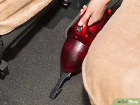 Image titled Remove Mold Odors From Inside Automobiles Step 4