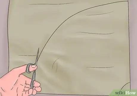 Image titled Make a No‐Sew Ruffled Tree Skirt Step 5