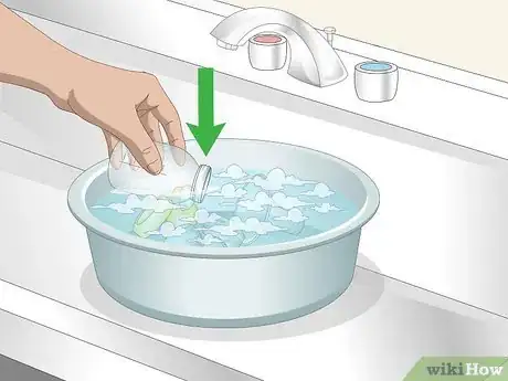 Image titled Clean a Medela Pump Step 3