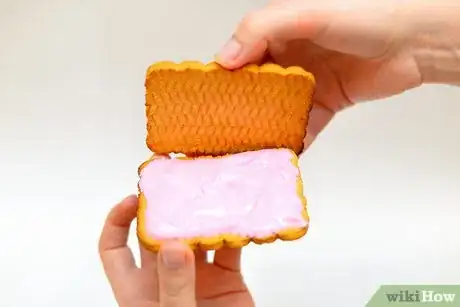 Image titled Make Valentine's Day Treats for Your Kids Step 2