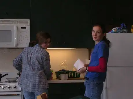 Image titled Cleaning the kitchen