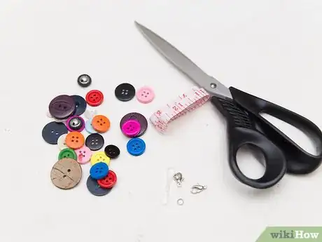 Image titled Make a Button Necklace Step 1