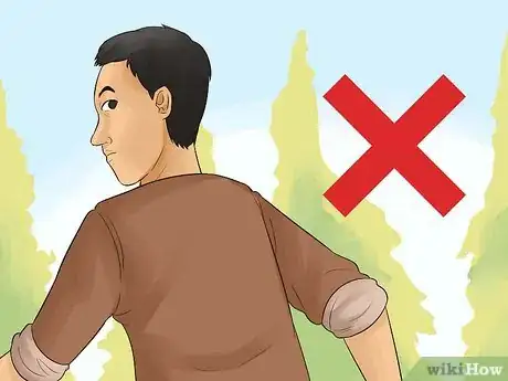 Image titled Survive a Coyote Attack Step 7