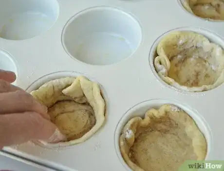 Image titled Make Cinnamon Roll Cups Step 3