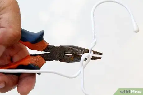 Image titled Make a Videotape Rewinder Step 1