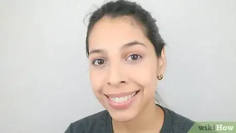 Image titled Apply Artsy Eyeliner Step 1