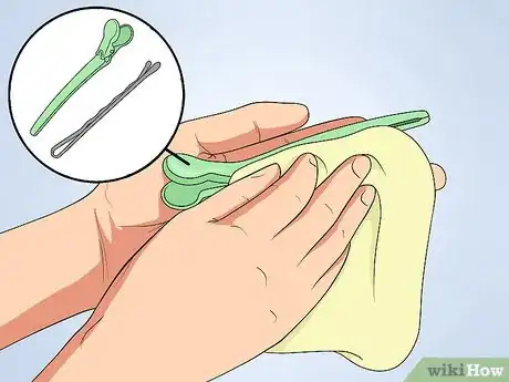 Image titled Clean Heat Styling Tools Step 4