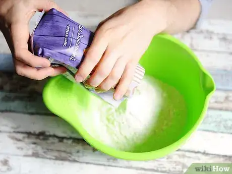 Image titled Make a Camo Cake Step 3